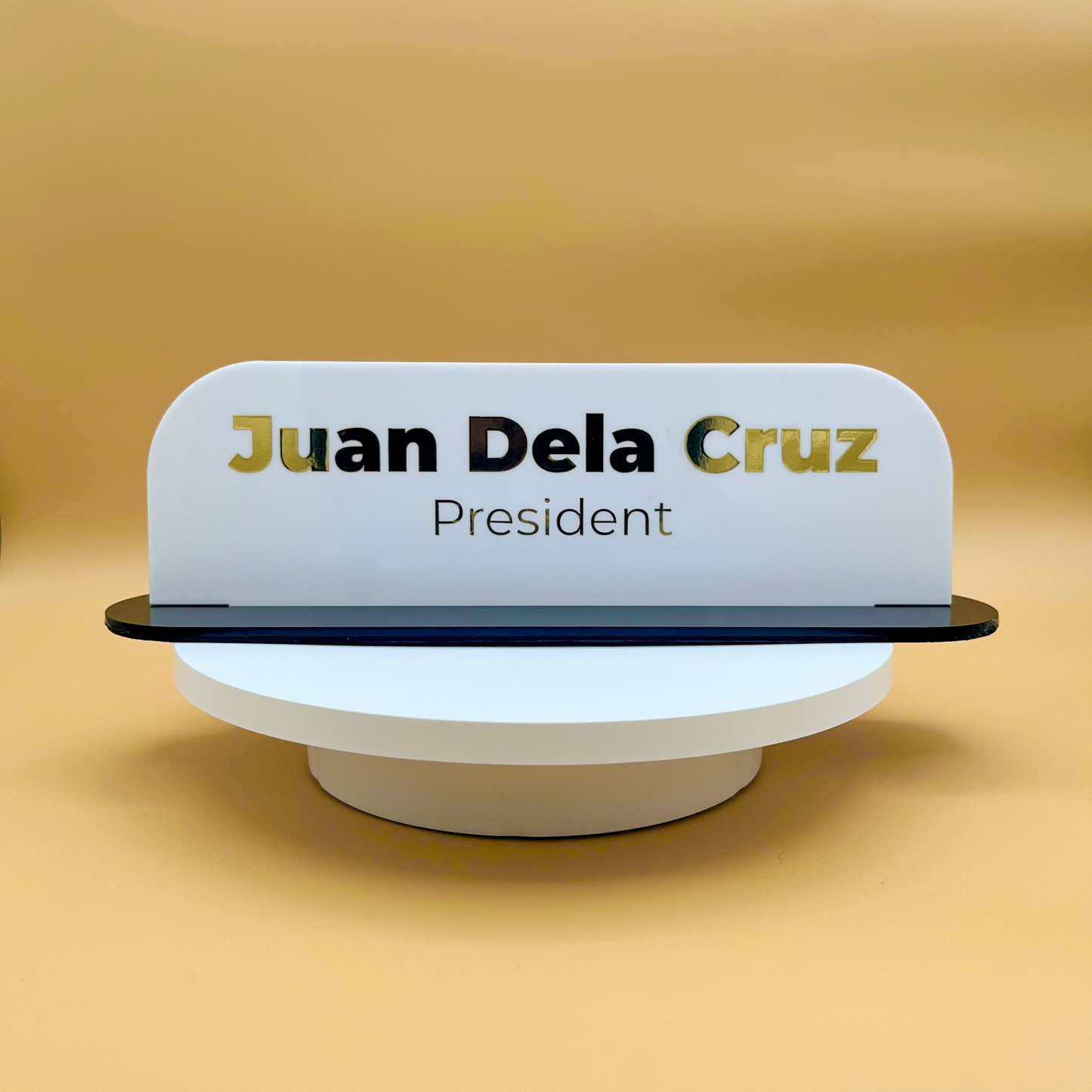 Desk Name Plate: Basic Rounded-Top Rectangle